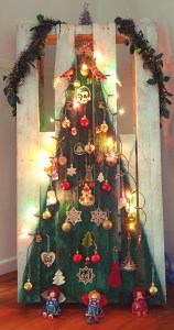 DIY Pallet Christmas Tree